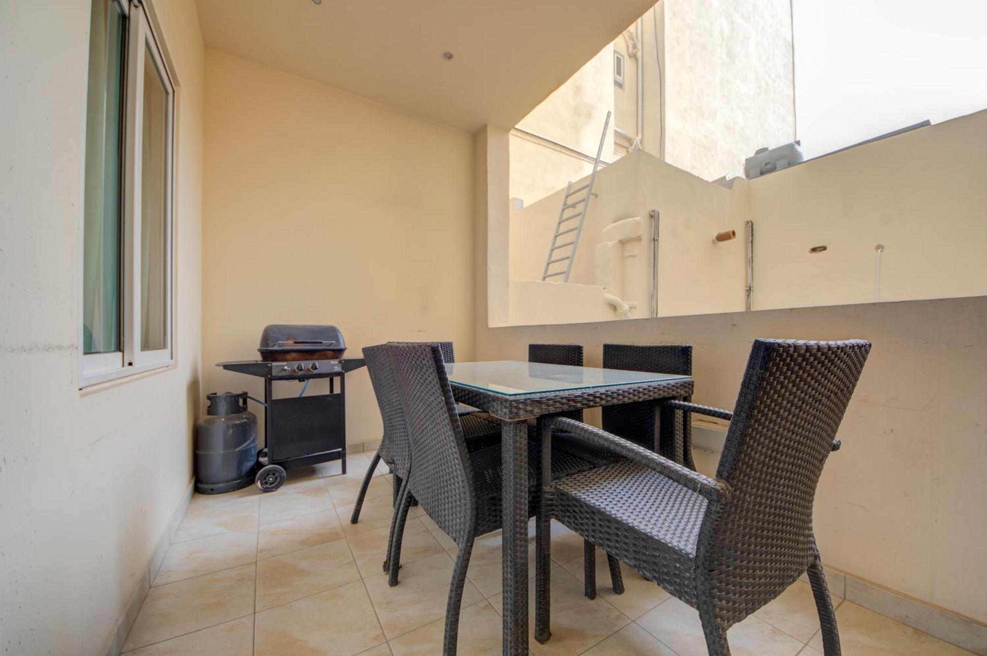 Sapphire Residences - Sliema 2 Bedroom Apartments With Views By Shortletsmalta Экстерьер фото
